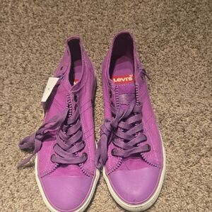 Levi's Women's Vibrant Purple Sneakers sz 11